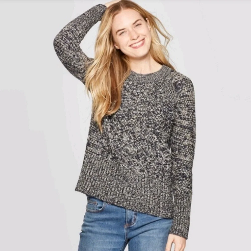 Target Universal Thread Crewneck Sweater, Small
